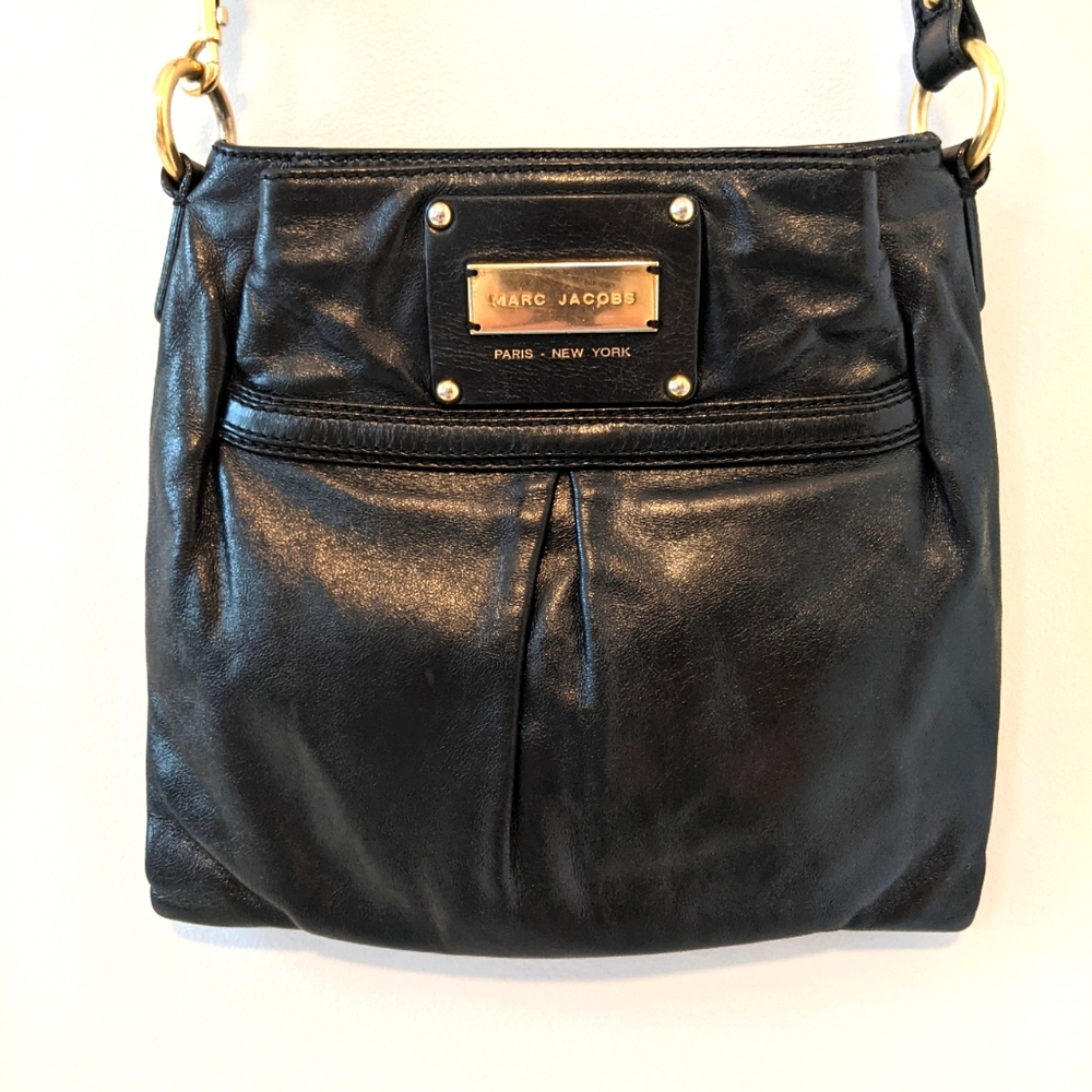 Marc Jacobs Crossbody Bag.